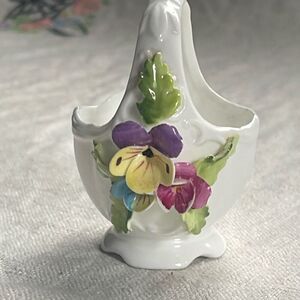 Vintage Maruri Masterpiece tiny floral bone China basket.